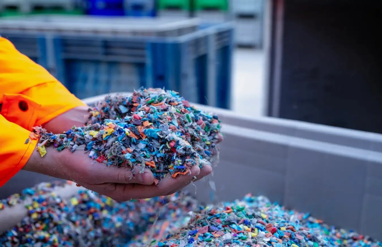 Plastic Recycling & Reprocessing